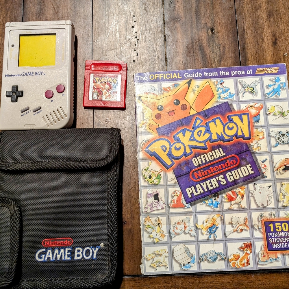 Pokemon GameBoy RED bundle